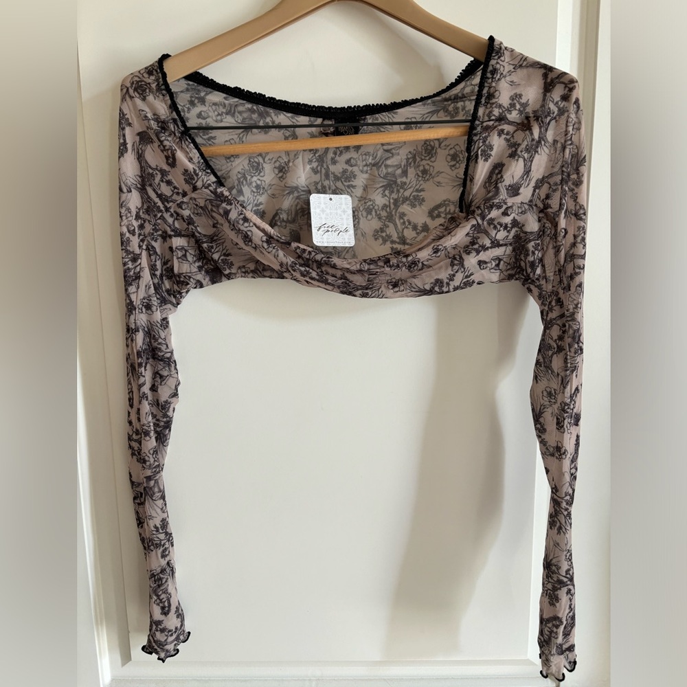 Beautiful long sleeve mesh bolero top
